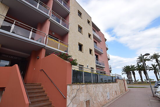 Wonderful flat, close to the beach, 2 bedrooms + parking