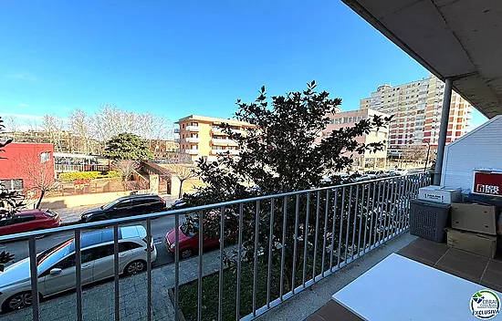 Appartement de 3 chambres  et terrasse à Bisbal d'Empordà.