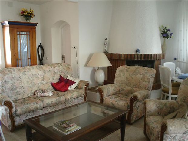 Empuriabrava, for rent, villa on the canal Ter with swimming pool and private mooring