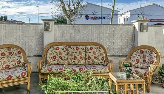 Encantadora casa orientada al sur con jardín y excelente ubicación