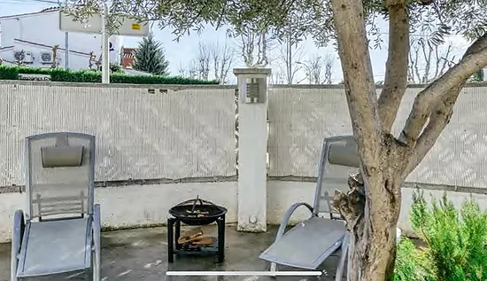 Encantadora casa orientada al sur con jardín y excelente ubicación