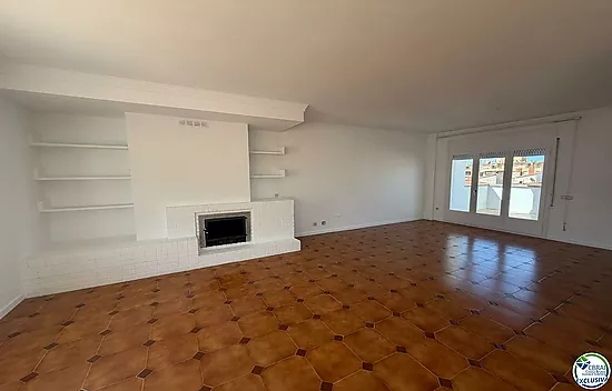 Atico en el centro de Roses