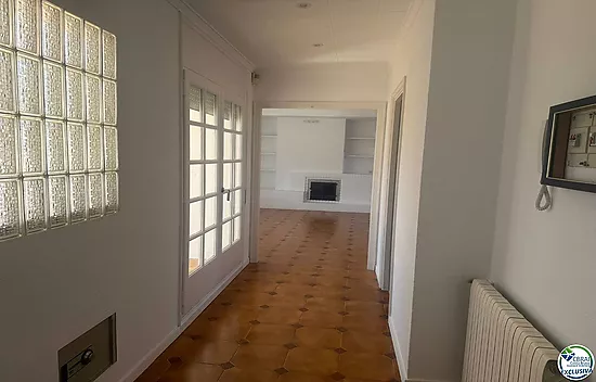 Atico en el centro de Roses