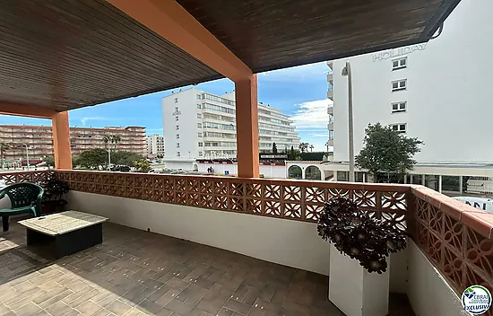 Hermoso apartamento en segunda linea de mar