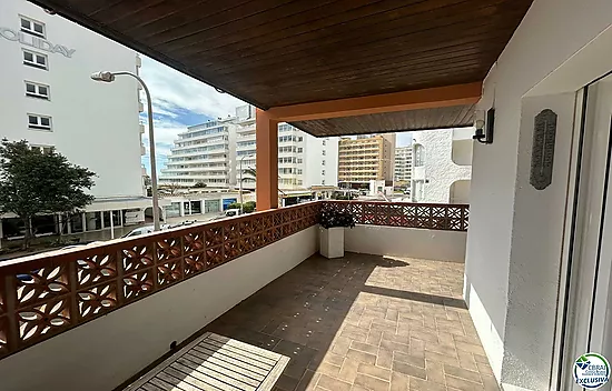 Hermoso apartamento en segunda linea de mar