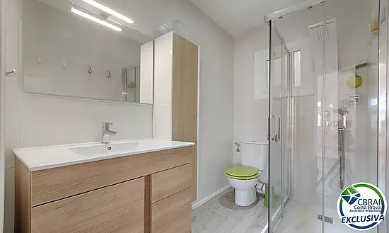 Appartement moderne au coeur de Roses: Votre chez vous à deux pas de la mer