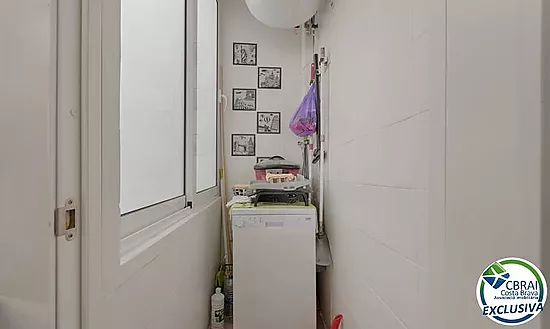 Appartement moderne au coeur de Roses: Votre chez vous à deux pas de la mer