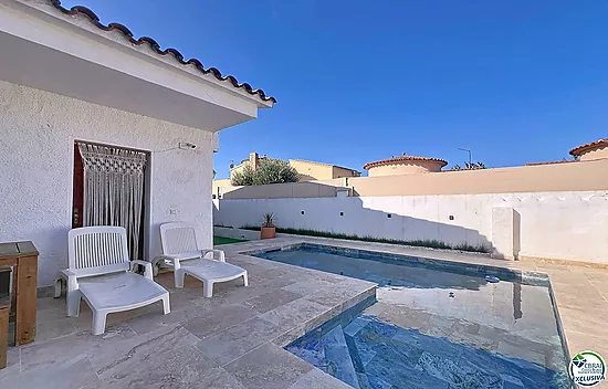 Opportunité - Maison de plain-pied avec piscine à Empuriabrava