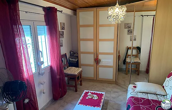 Beautiful 3 bedroom house with garden in Santa Margarita-Roses