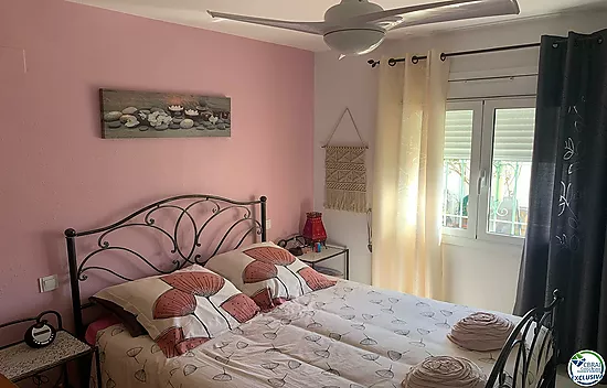 Beautiful 3 bedroom house with garden in Santa Margarita-Roses