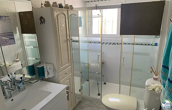 Beautiful 3 bedroom house with garden in Santa Margarita-Roses