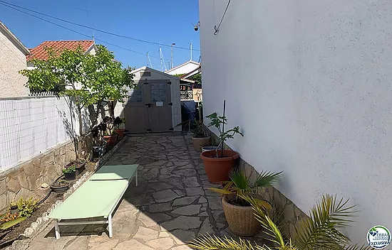 Beautiful 3 bedroom house with garden in Santa Margarita-Roses