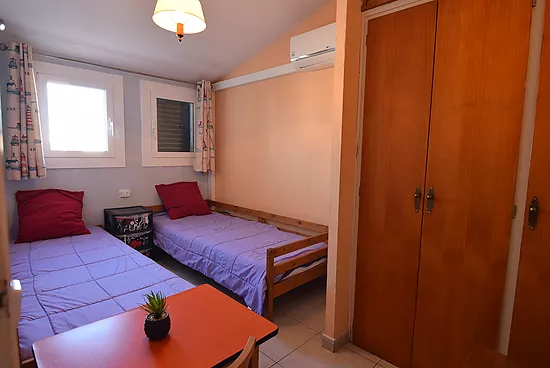 Maison de pêcheur avec amarre et licence touristique à Empuriabrava