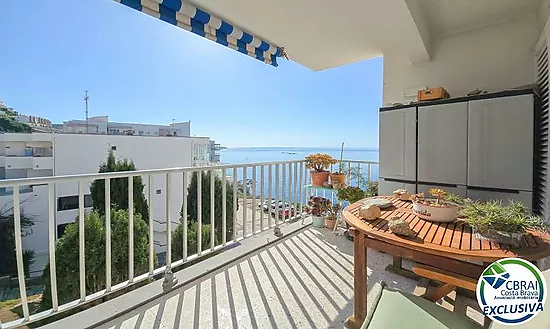 Appartement lumineux avec vue sur mer au Phare de Roses