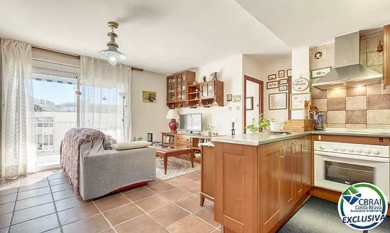 Appartement lumineux avec vue sur mer au Phare de Roses