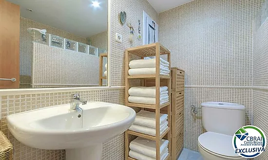 Appartement lumineux avec vue sur mer au Phare de Roses