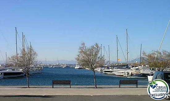Appartement lumineux avec vue sur mer au Phare de Roses