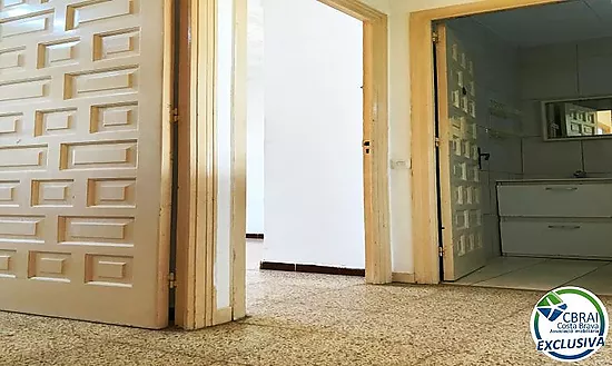 Your next project in Empuriabrava: house with garden and great potential