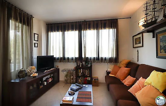 Appartement 3 pièces avec terrasse et place de parking au Port de Llançà