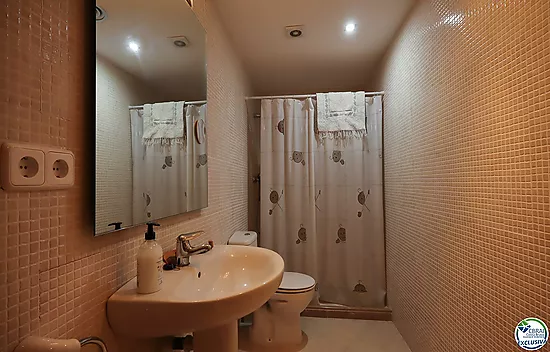 Appartement 3 pièces avec terrasse et place de parking au Port de Llançà