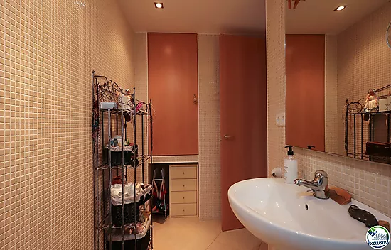 Appartement 3 pièces avec terrasse et place de parking au Port de Llançà