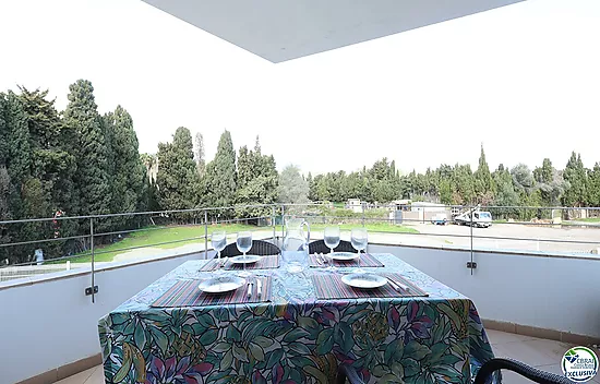 Appartement 3 pièces avec terrasse et place de parking au Port de Llançà