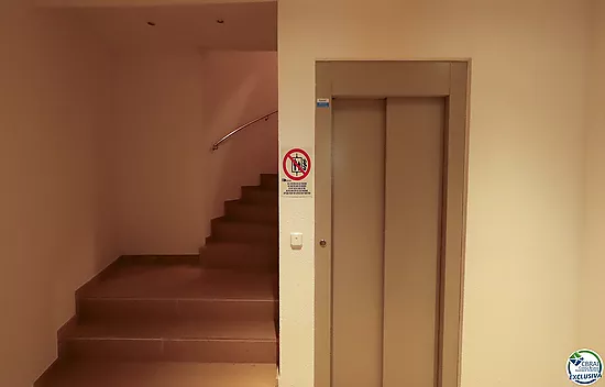 Appartement 3 pièces avec terrasse et place de parking au Port de Llançà