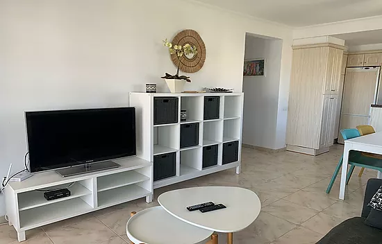 MAGNIFICENT APARTMENT WITH SEA VIEW IN SALATA ROSAS with tourist license