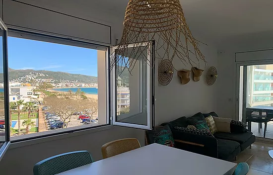 MAGNIFICENT APARTMENT WITH SEA VIEW IN SALATA ROSAS with tourist license