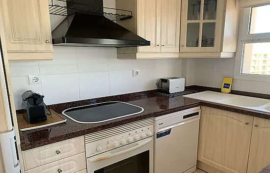 MAGNIFICENT APARTMENT WITH SEA VIEW IN SALATA ROSAS with tourist license