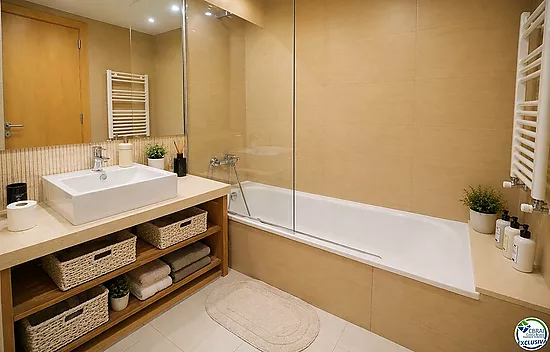 Duplex penthouse avec grande terrasse au centre de Roses