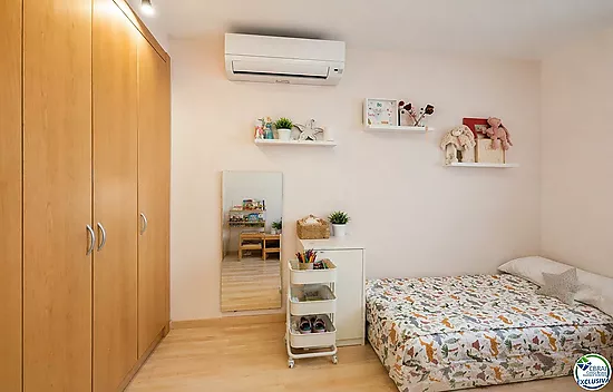 Duplex penthouse avec grande terrasse au centre de Roses