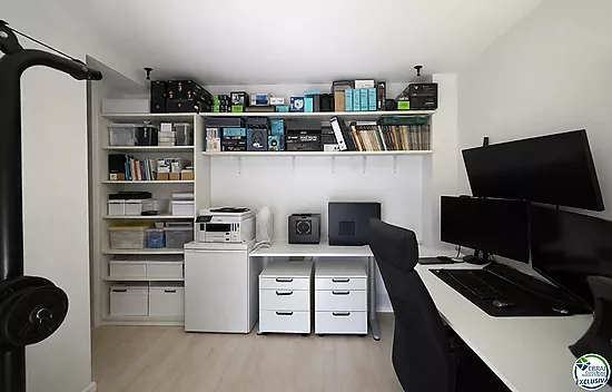 Duplex penthouse avec grande terrasse au centre de Roses