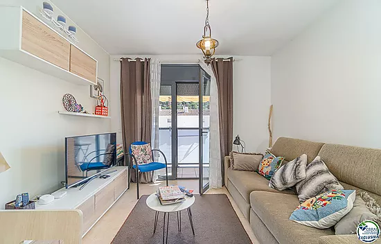 Piso de 2 habitaciones y piscina comunitaria- Mas Oliva, Roses