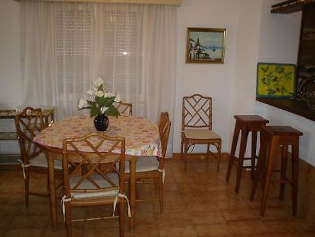 Empuriabrava, for rent, apartment with 2 bedrooms in first line of the beach