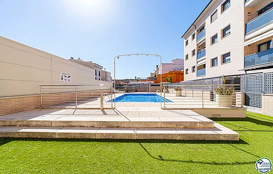 Piso de 2 habitaciones y piscina comunitaria- Mas Oliva, Roses