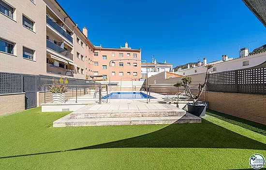 Piso de 2 habitaciones y piscina comunitaria- Mas Oliva, Roses