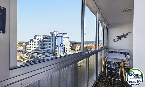 SÍLVIA Acogedor apartamento de 2 dormitorios y a 50m de la playa con licencia turística