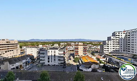 SÍLVIA Acogedor apartamento de 2 dormitorios y a 50m de la playa con licencia turística