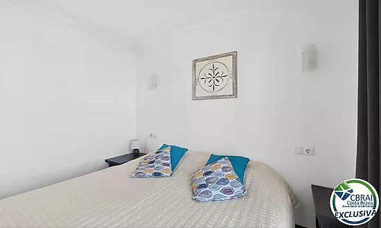 SÍLVIA Acogedor apartamento de 2 dormitorios y a 50m de la playa con licencia turística