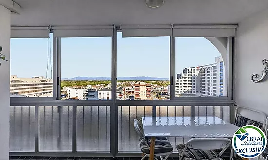 SÍLVIA Acogedor apartamento de 2 dormitorios y a 50m de la playa con licencia turística