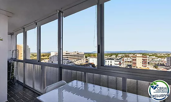 SÍLVIA Acogedor apartamento de 2 dormitorios y a 50m de la playa con licencia turística