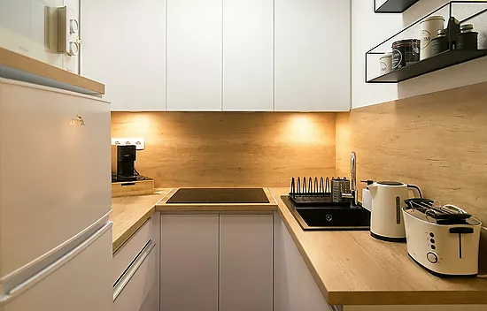 Piso renovado con 2 dormitorios en el centro de Empuriabrava