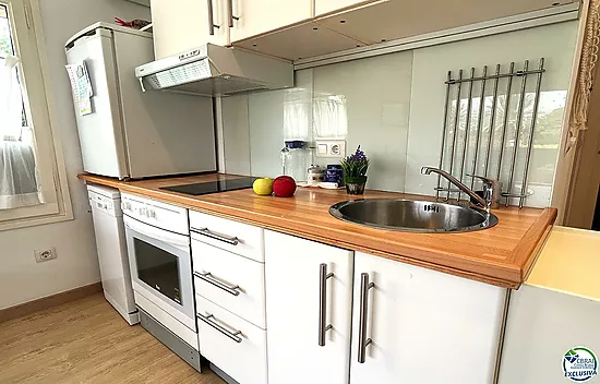 Appartement Accueillant Rénové à El Port de Llançà