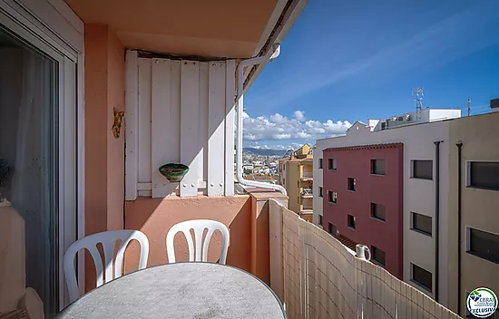 Nice apartment with beautiful terrace, and solarium with sea view