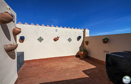 Nice apartment with beautiful terrace, and solarium with sea view