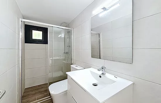 Casa de 3 habitaciones renovada en Montseny - Empuriabrava.