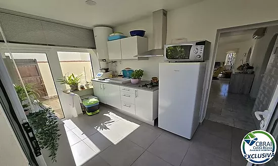Maison avec piscine et licence touristique - secteur Peni