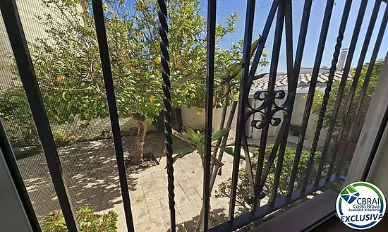 Maison avec piscine et licence touristique - secteur Peni