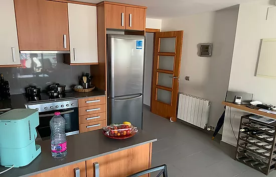 Très Bel Appartement Dernier Etage au Centre de Rosas